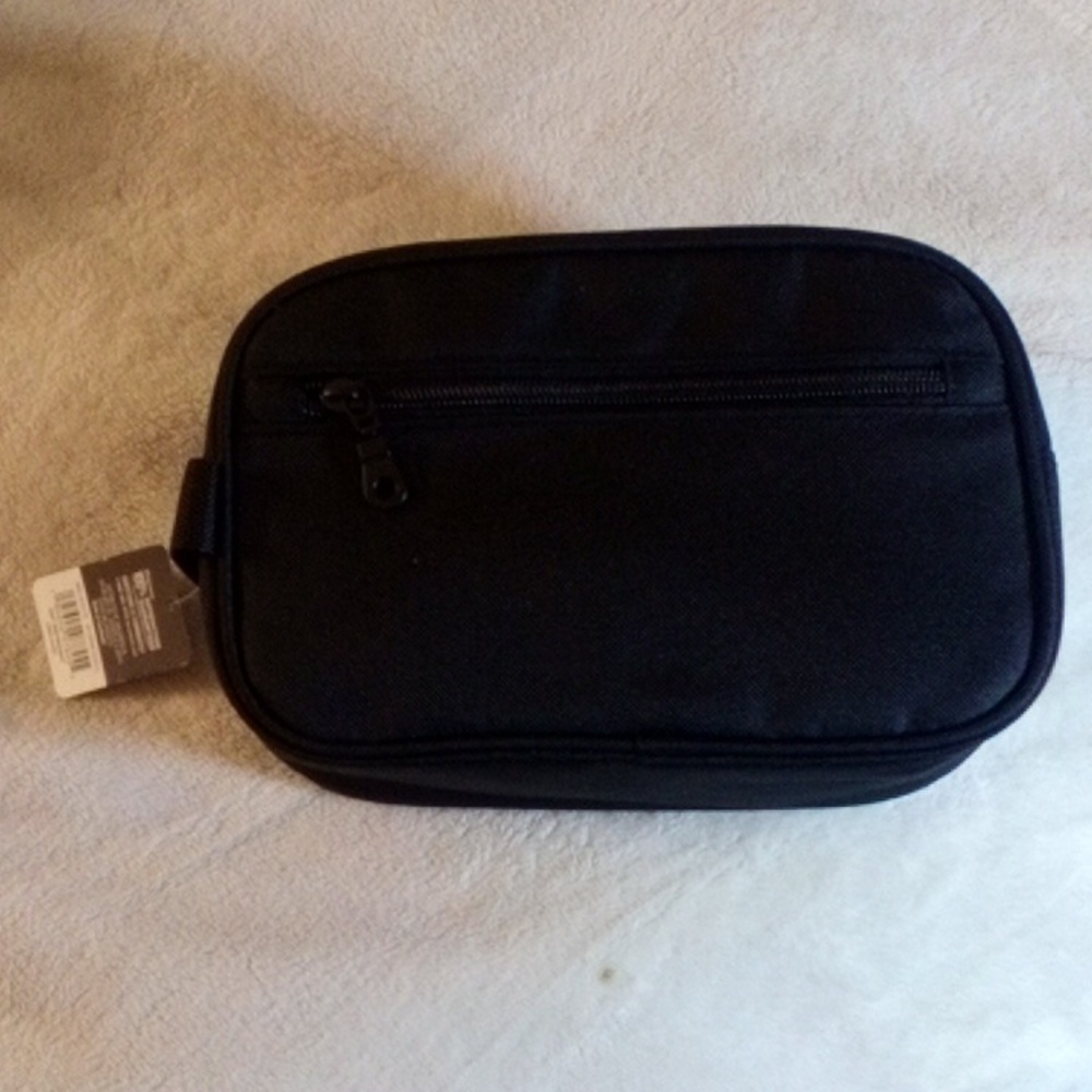 MENS BLACK POUCH KIT NWT